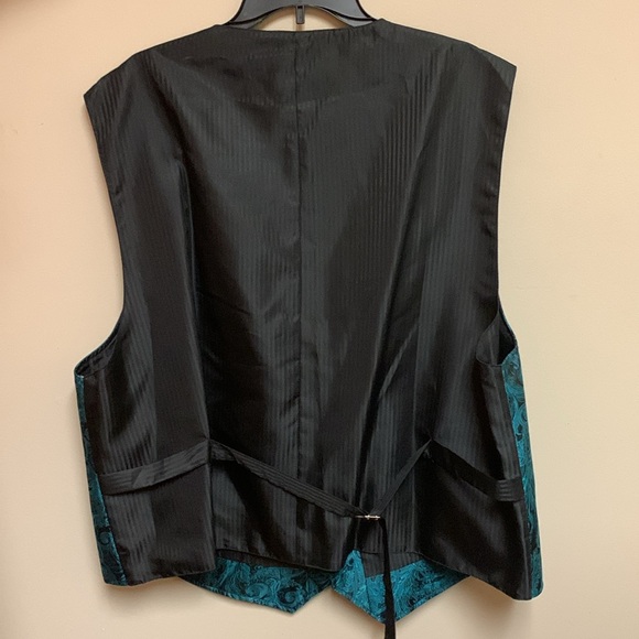 Scully vest. Western style. 3X. New with tags. - Picture 2 of 9